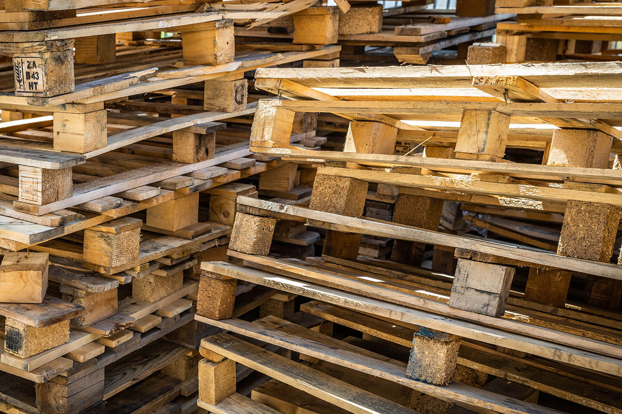 Smaltimento rifiuti legno